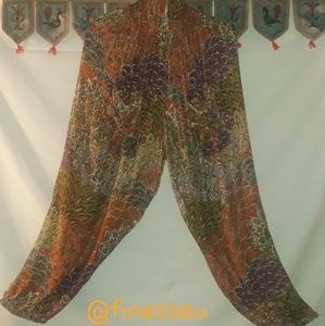Feather Print Yoga Pants